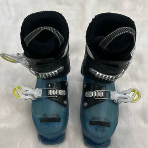 Salomon Kids Ski Boots (18)